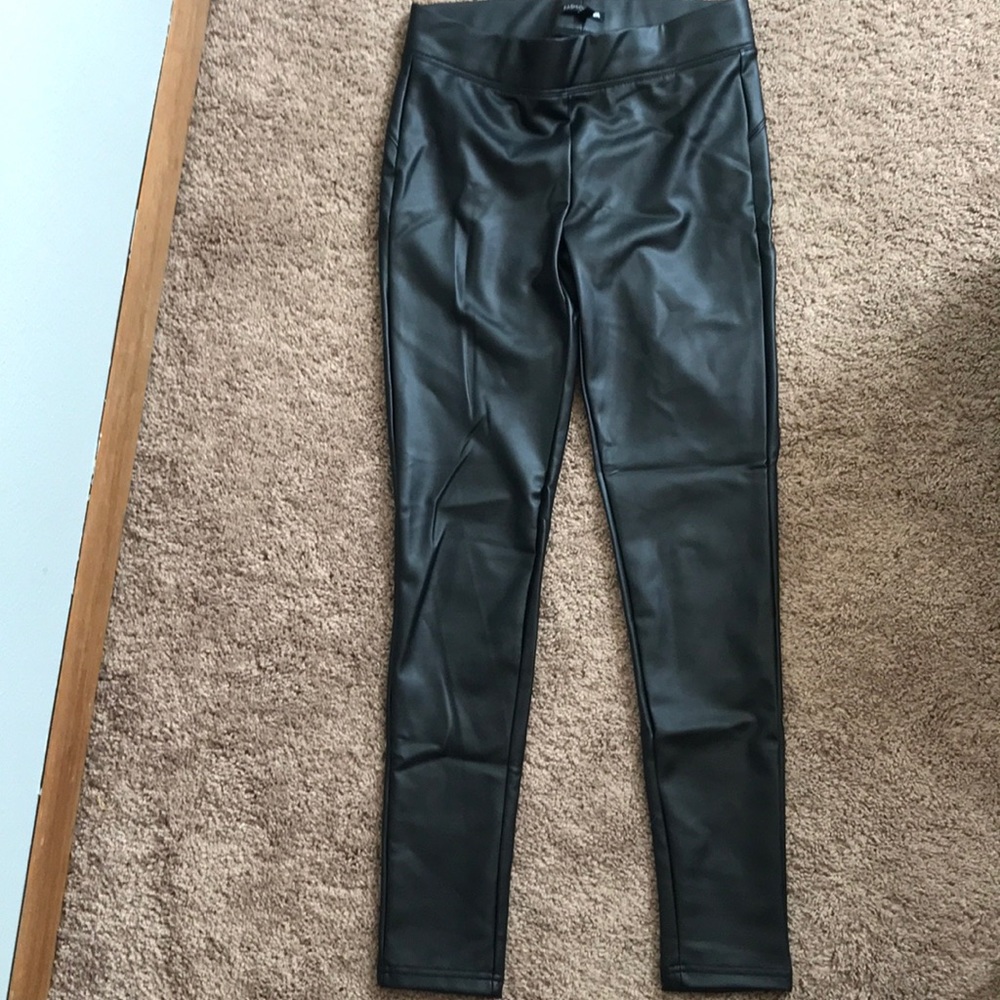 Faux leather leggings